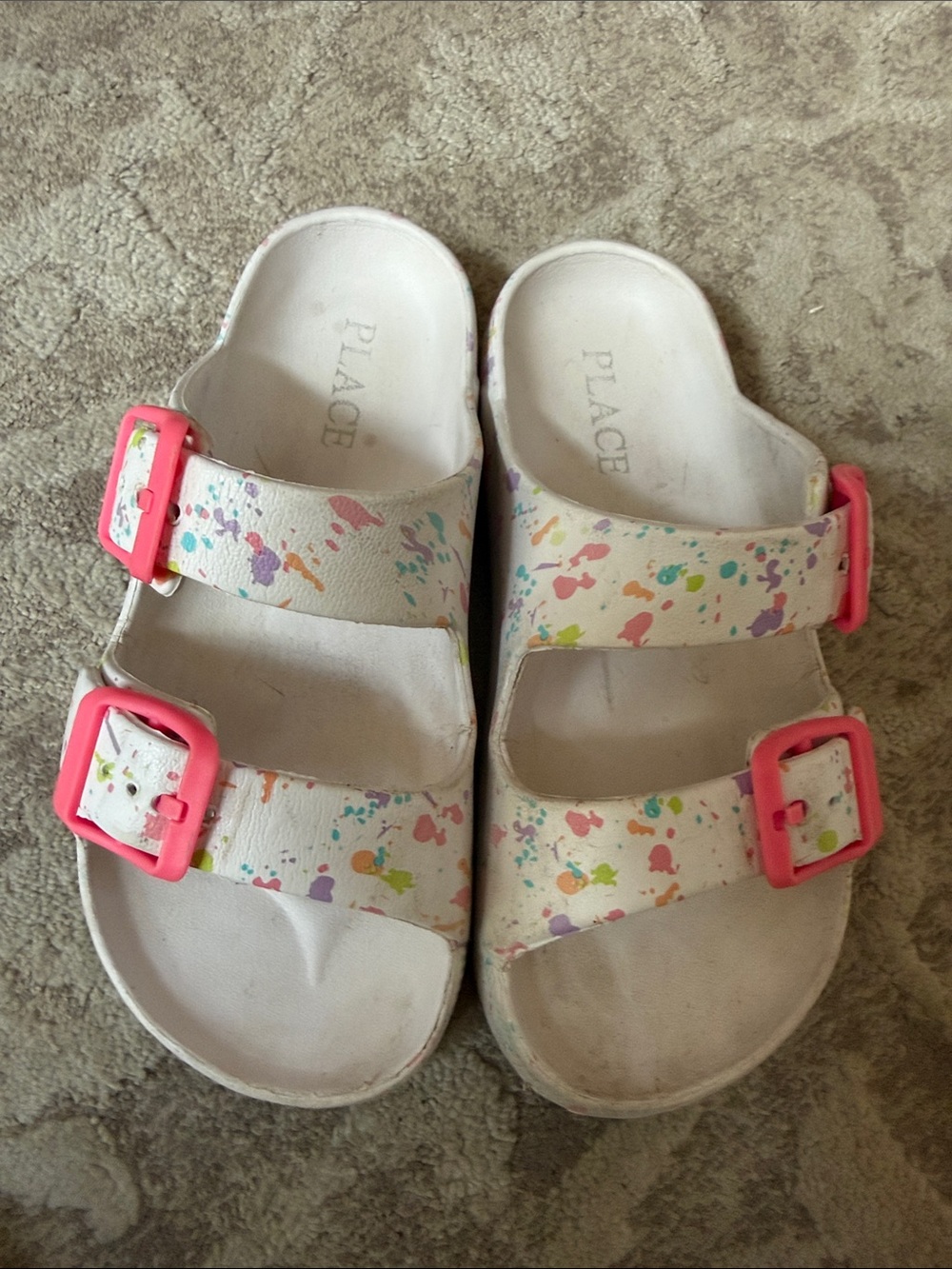 Girls The Children's Place White Paint-Splash Sandals with Pink Buckles
